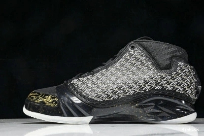 853336-023 Black Room 23 Trophy Jordan 0728